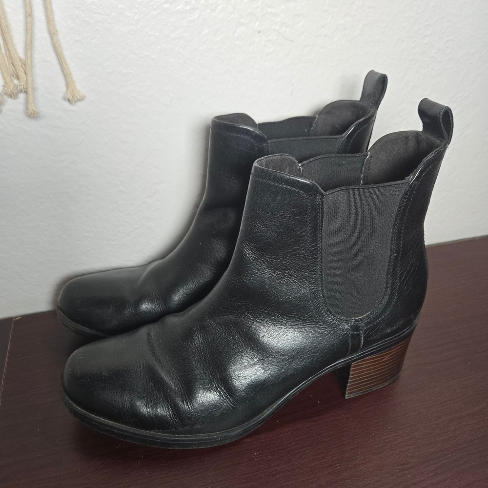 Clarks Womens Chelsea Boot Black Leather Block Heel Ankle Bootie Biker Goth 11